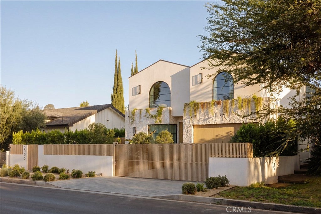 5005 Rubio Avenue