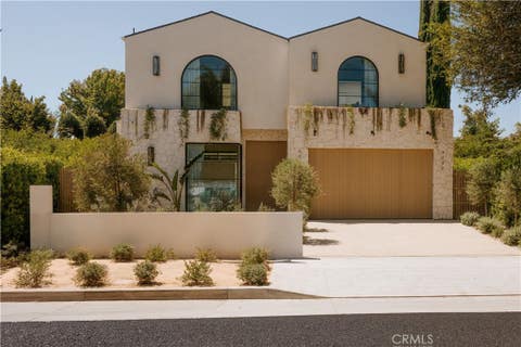 Photo of 5005 Rubio Avenue, Encino, CA 91436 (MLS # SR26151811)