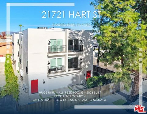 Photo of 21719 Hart Street, Canoga Park, CA 91303 (MLS # 26640869)