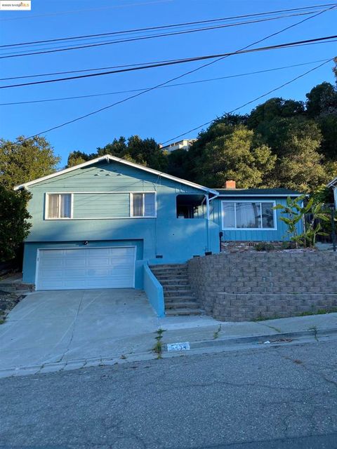 Photo of 8454 E Ney Ave Ave, Oakland, CA 94605 (MLS # 41119212)