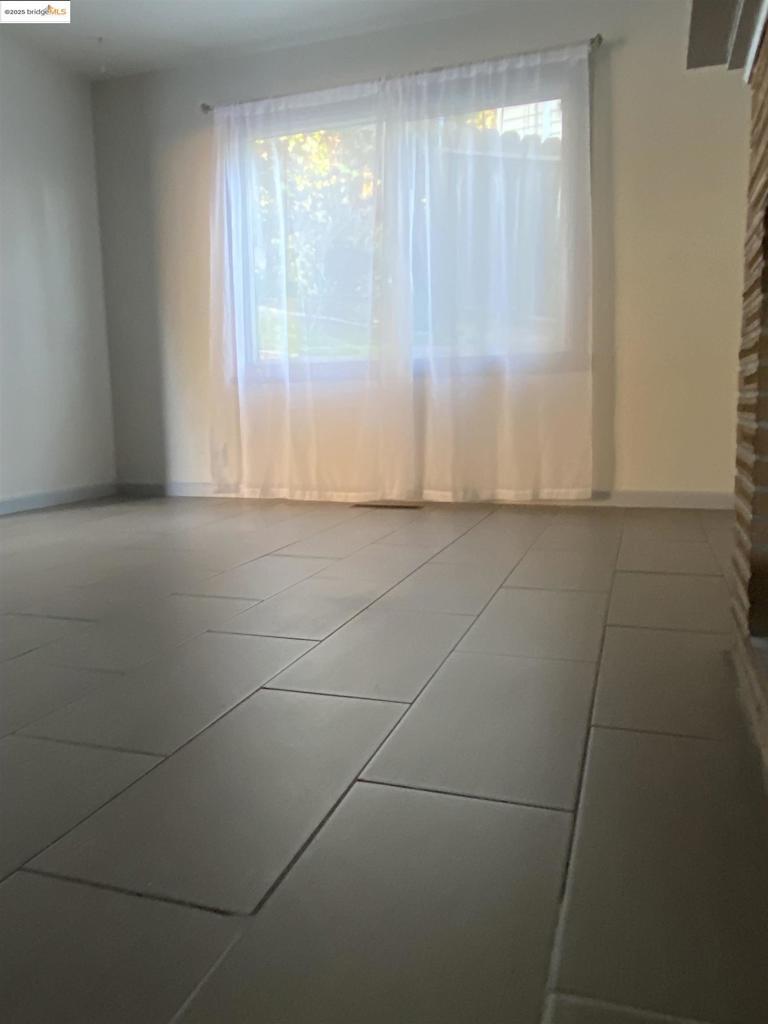 GOLF LINKS - Residential