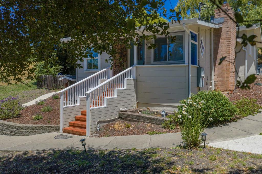 11 Recreation Drive