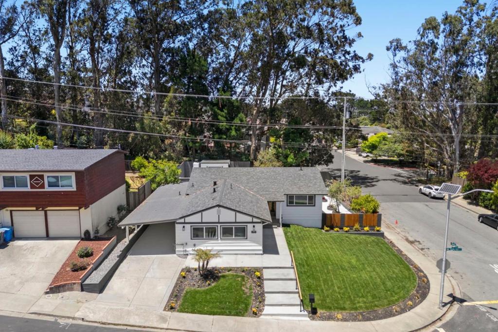 2600 Evergreen Drive