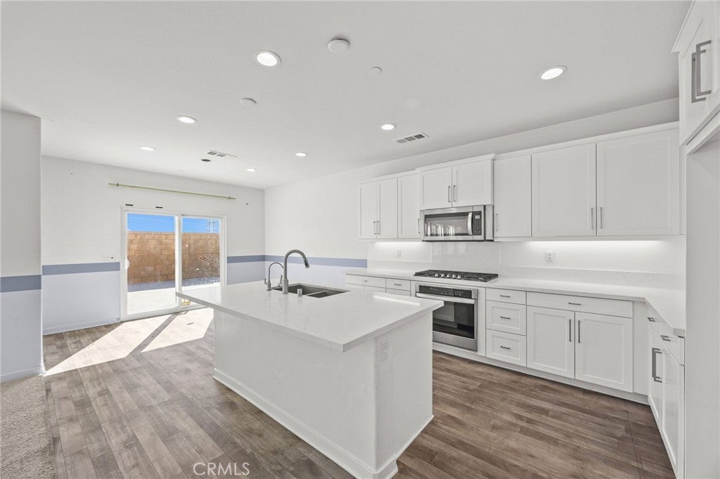15765 Kings Peak