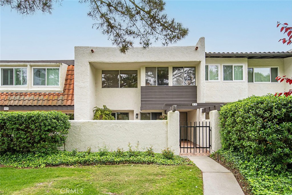 44 Cypress Way