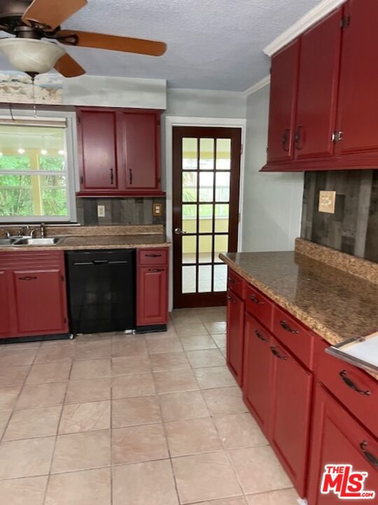 2719 Tavelers Palm Drive