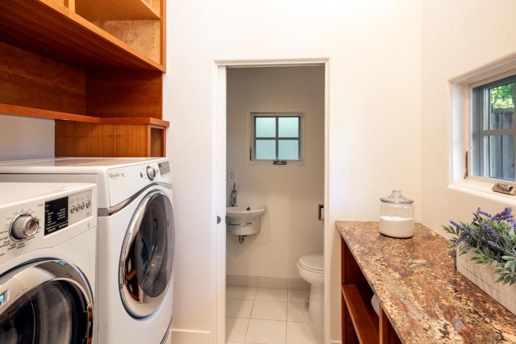 listing image 130721435753121896421