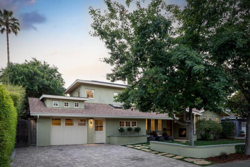 listing image 130724775882177685024