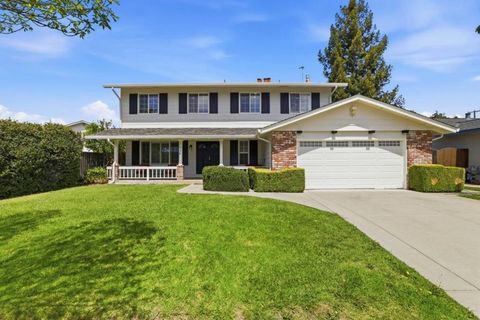 Photo of 1934 Junewood Avenue, San Jose, CA 95132 (MLS # ML82043918)