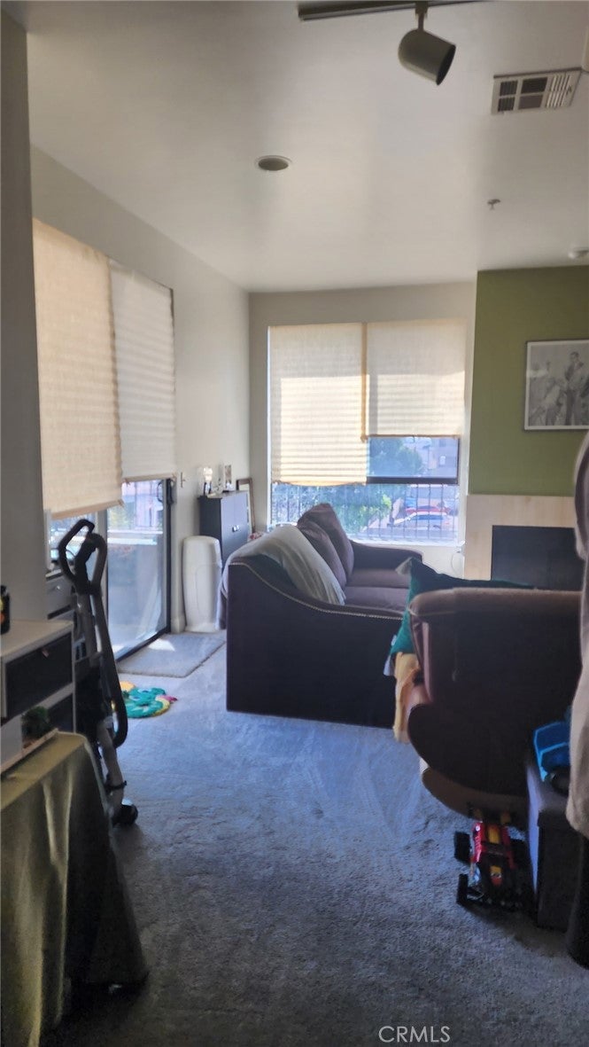 6938 Laurel Canyon 212