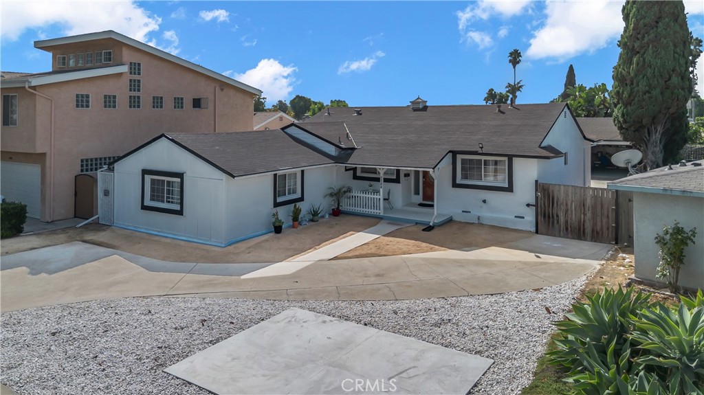 1144 Magnolia