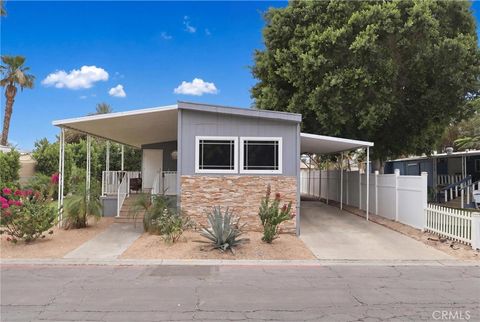 Photo of 80000 Avenue 48 #6, Indio, CA 92201 (MLS # SW26089460)