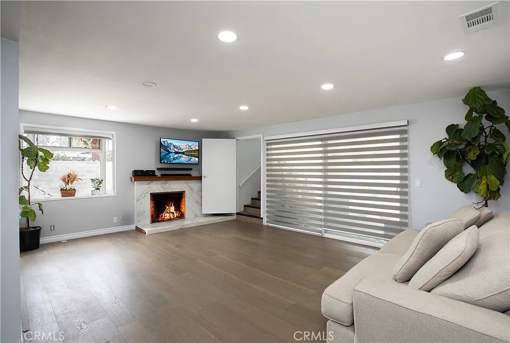 2750 San Carlos Lane