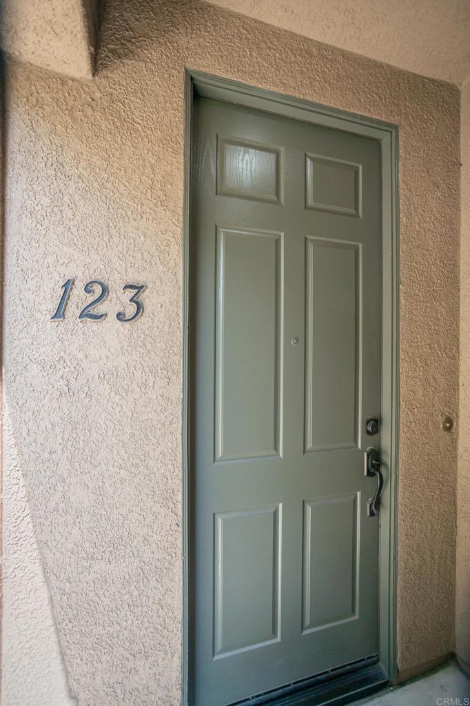 425 S Meadowbrook Dr 123