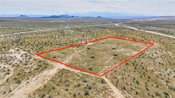 STODDARD WAY, APPLE VALLEY, CA 92308 - Image a8b1cfd3e1f5b4d9eec94677c32017d6/3073032452