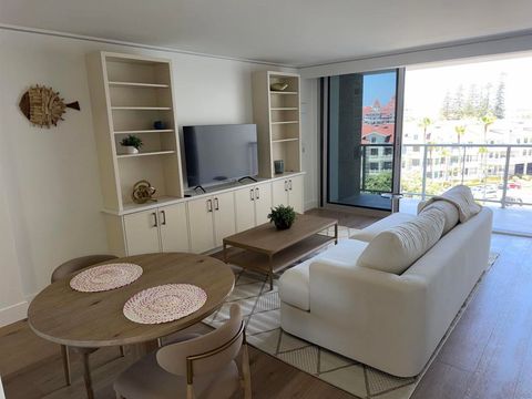 Photo of 1720 Avenida Del Mundo #509, Coronado, CA 92118 (MLS # 260011368SD)
