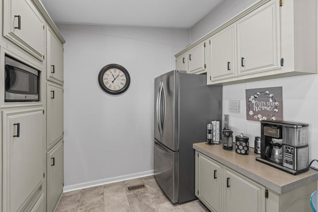 Skys Haven - Manufactured In Park