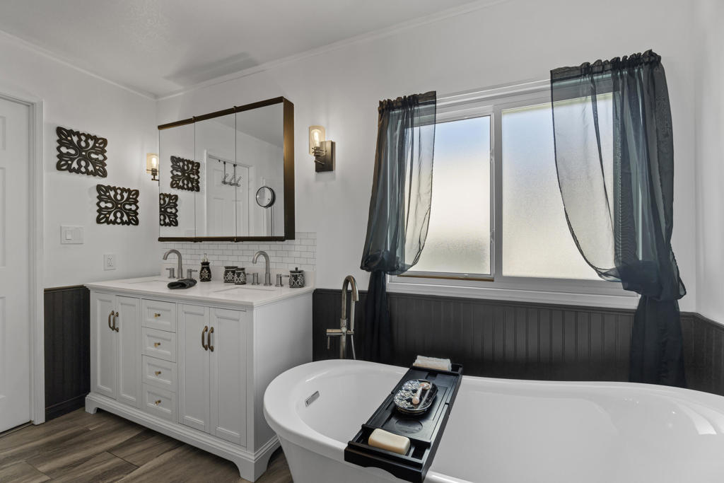 Skys Haven - Manufactured In Park