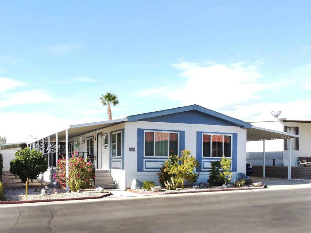 Skys Haven - Manufactured In Park