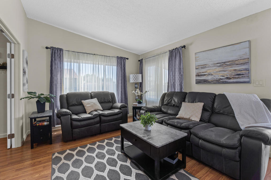 Skys Haven - Manufactured In Park