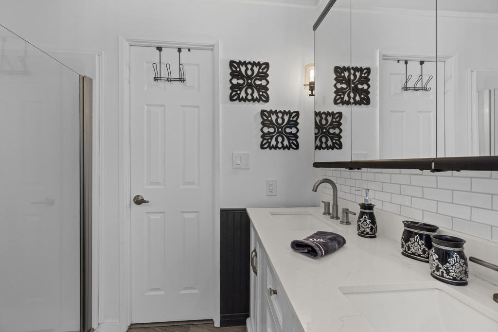 Skys Haven - Manufactured In Park