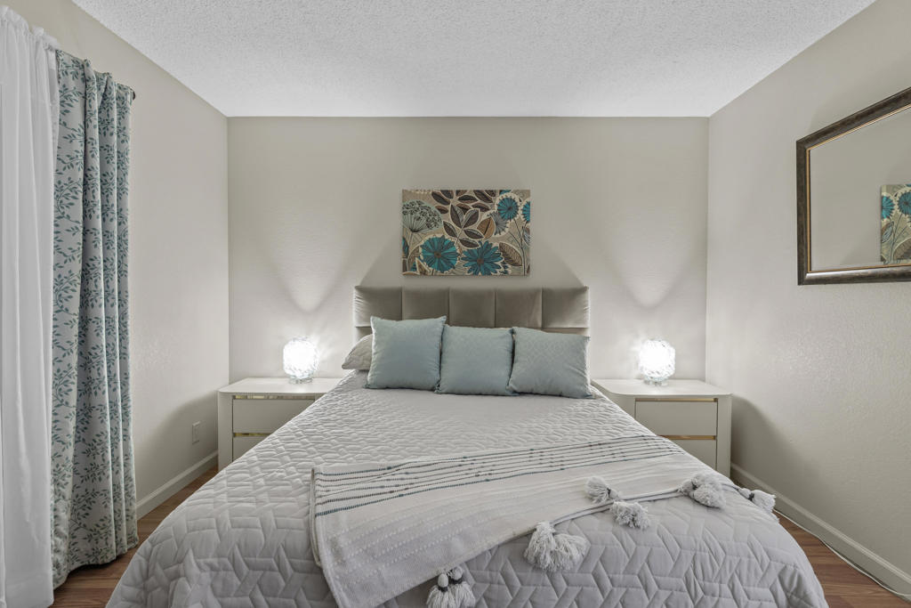 Skys Haven - Manufactured In Park