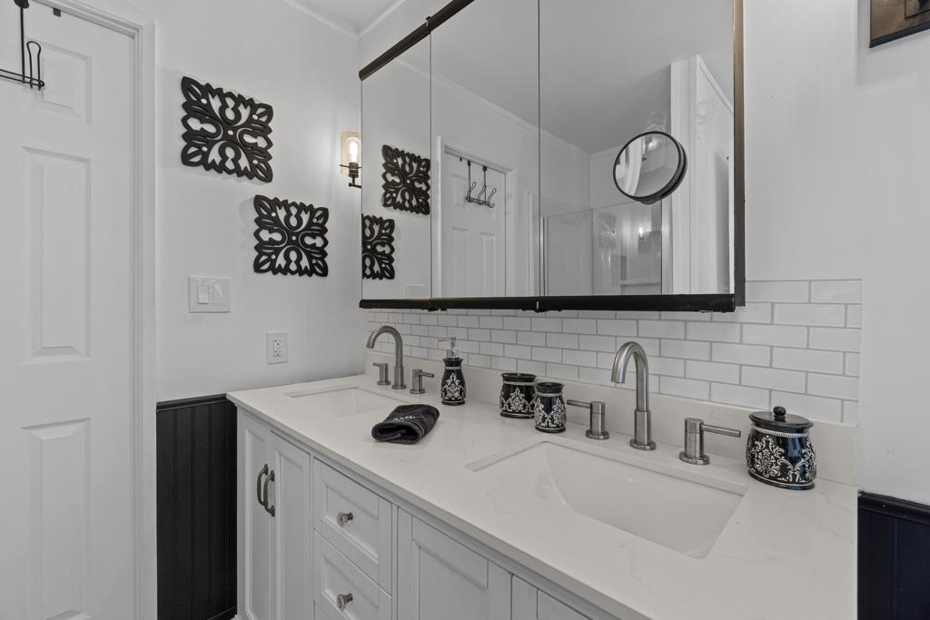 Skys Haven - Manufactured In Park