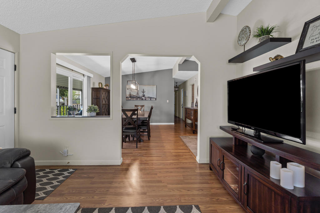 Skys Haven - Manufactured In Park