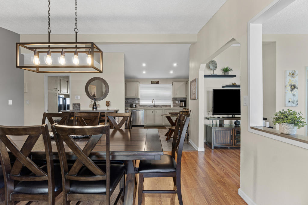 Skys Haven - Manufactured In Park