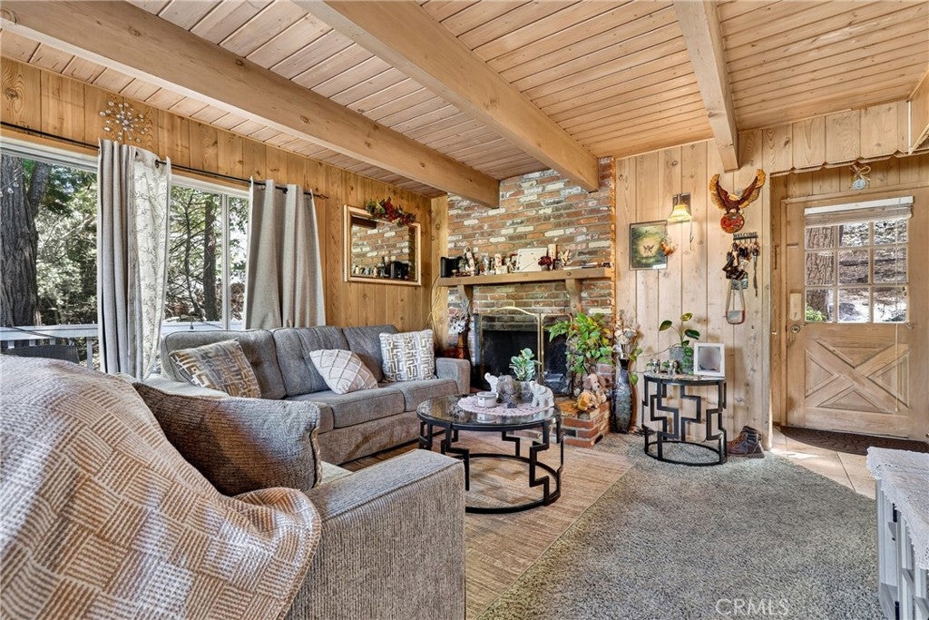 208 Heliotrope