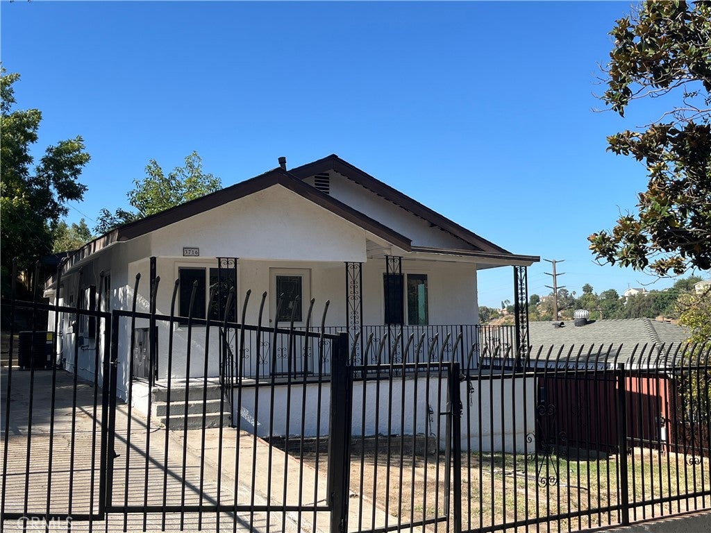 3716 Flora Avenue