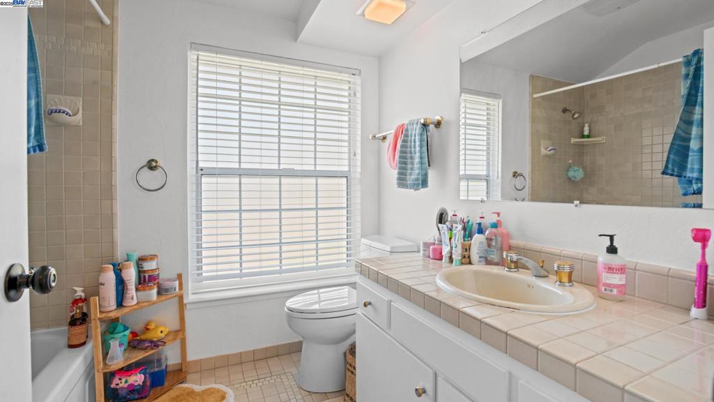 11 Oak Tree Court Ct