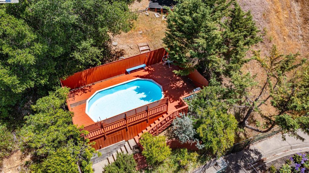 11 Oak Tree Court Ct
