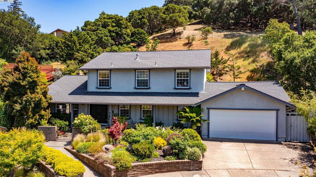 11 Oak Tree Court Ct