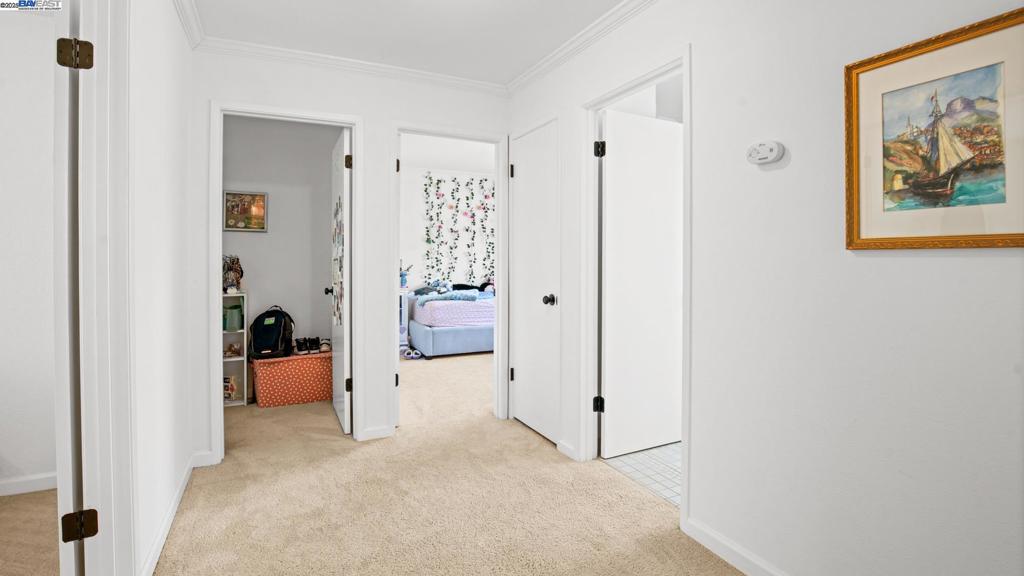 11 Oak Tree Court Ct