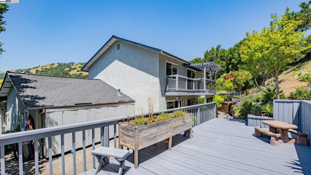 11 Oak Tree Court Ct