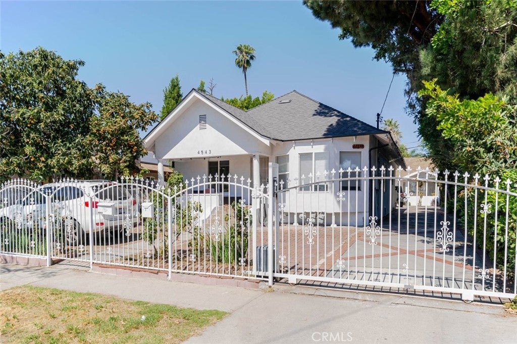 4541 Russell Avenue