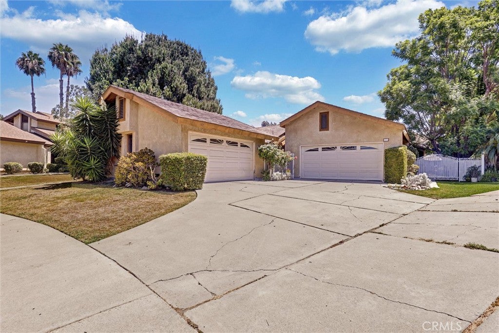 175 S Woodlawn DR