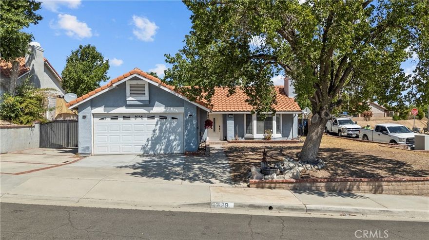 Incredible Two-Bedroom, Two-Bath Starter Home in Palmdale!

Discover this charming home located in a fantastic neighborhood, perfect for first-time buyers or those looking to invest. Featuring two spacious bedrooms and two bathrooms, this property offers comfortable living with a functional workspace in the backyard—ideal for remote work or hobbies.

Enjoy the convenience of RV access and a beautiful, well-maintained neighborhood nestled next to parks and green spaces. Why rent when you can own this wonderful home at a great price? Don’t miss out on this amazing opportunity
