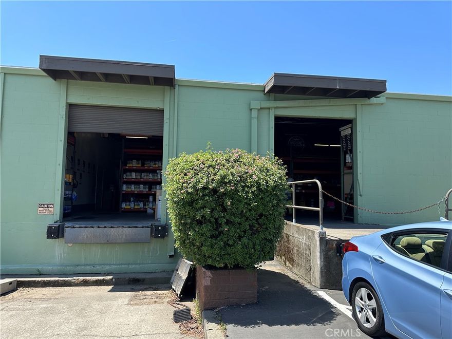 Ready for your business! Commerce Ct. Extension now connects Park Ave. with the Meyers Street District for exceptional inflow and outflow traffic.  Fantastic commercial warehouse building with showroom office space and loading docks at one of the best locations in Chico.  Highly versatile facility.  Perfect for general warehouse commercial use, and many other multi-purpose businesses including home improvement, distribution & logistics, food & beverage, wholesale...the list goes on.  Located in the heart of Chico's Meyer's Street District, the building is surrounded by solid commercial businesses including construction trade companies, trucking, brewery tasting rooms, food processing, and other commercial industrial companies.  Approximately 6400 sq. ft.  Includes three active loading docks. Zoned ML Light Manufacturing.