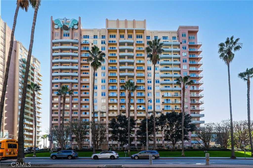 388 E Ocean Boulevard 305