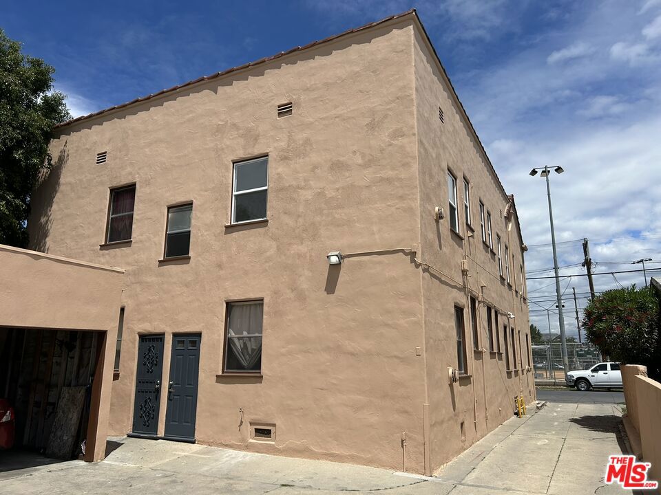 1506 W 36th Street