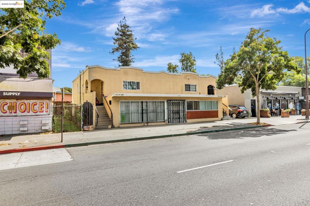 CENTRAL LOCATION - Residential Income