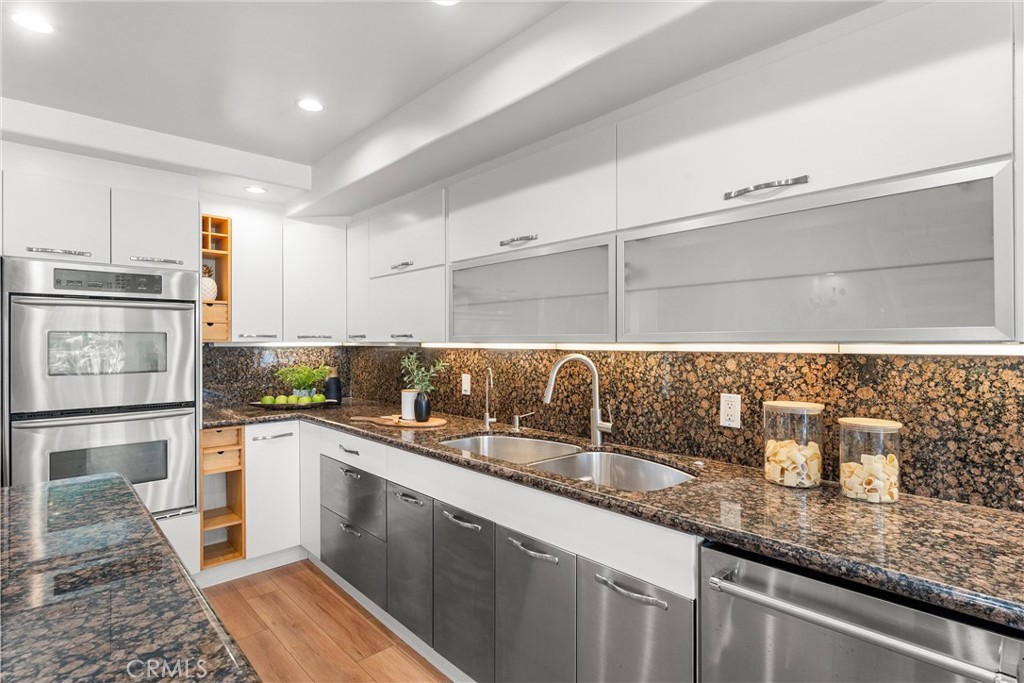Lake Forest Keys (LK) - Residential