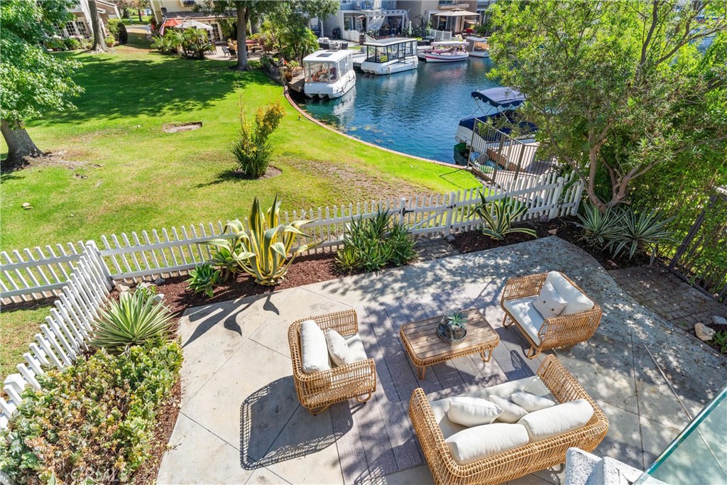 Lake Forest Keys (LK) - Residential