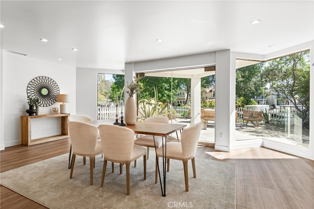 Lake Forest Keys (LK) - Residential