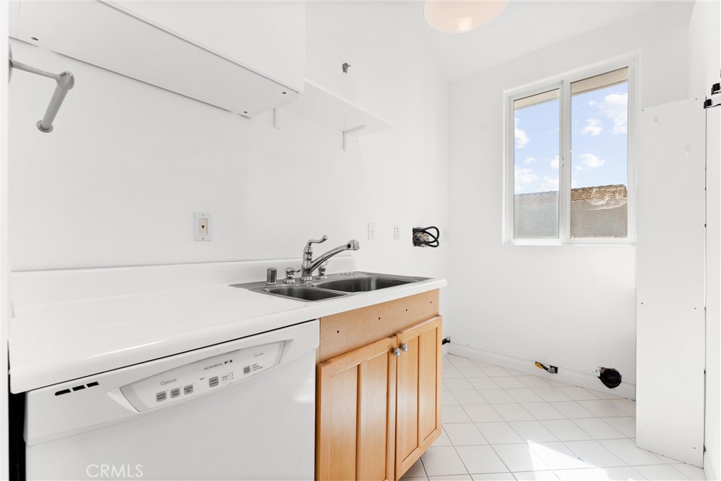 Lake Forest Keys (LK) - Residential