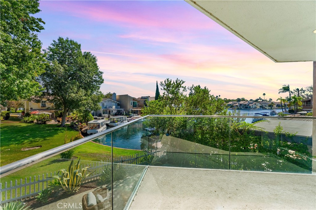 Lake Forest Keys (LK) - Residential