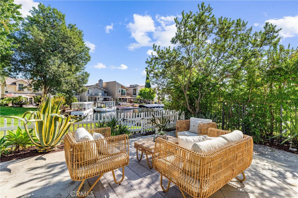 Lake Forest Keys (LK) - Residential