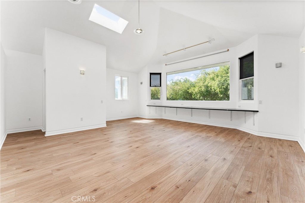 Lake Forest Keys (LK) - Residential